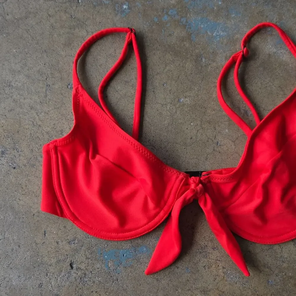 Blackbough Swim Red Bikini Size S Cheeky Bottoms Underwire Top Swimsuit - Picture 2 of 10